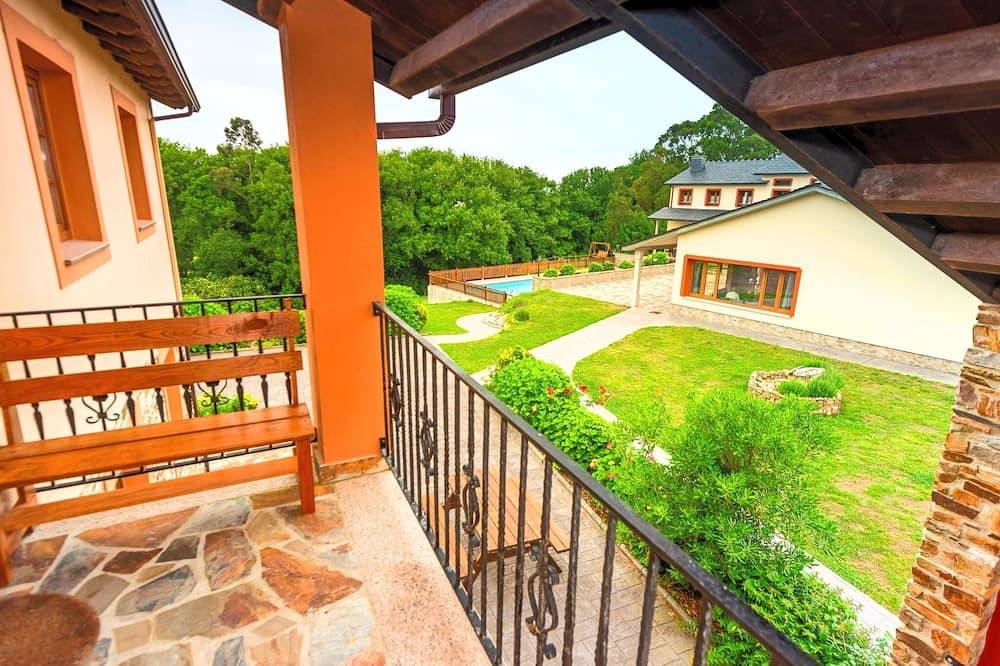 Appartement entier, Unterkunft mit Aussicht in \"Apartamentos Navalin in Tapia de Casariego, Côte Cantabrique