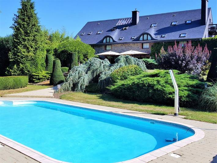 Maison de vacances pour 20 personnes, avec Terrasse et Jardin ainsi que Bassin pour enfant et Piscine à Rendeux
