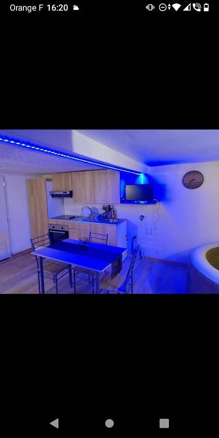 Appartement de vacances pour 4 personnes, avec jacuzzi et terrasse
