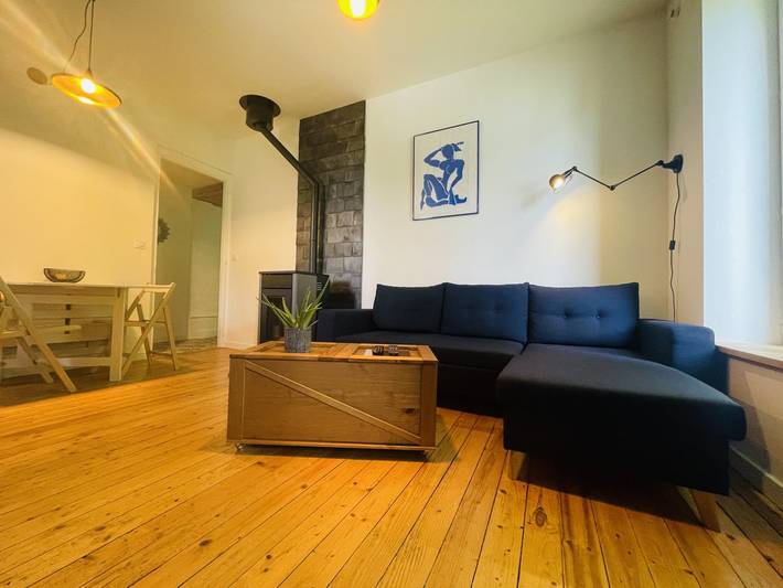 Gîte pour 4 personnes, avec terrasse et jardin