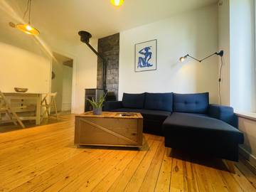 Gîte pour 4 personnes, avec terrasse et jardin à Pont-de-Poitte