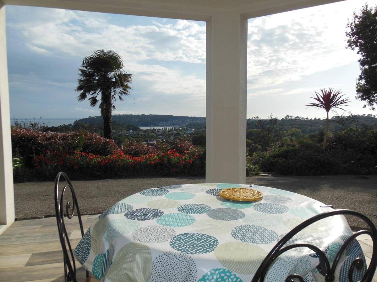 Appartement entier, Studio Apartment with Sea View in Crozon, Région de Châteaulin