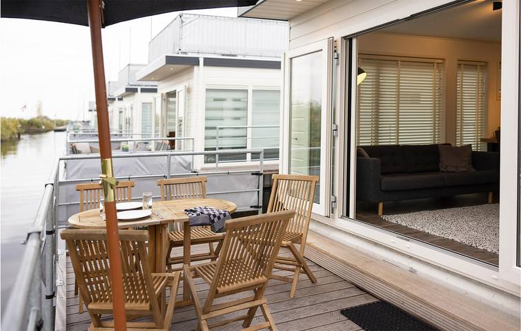 Ferienhaus für 5 Personen, mit Terrasse und Ausblick sowie Seeblick