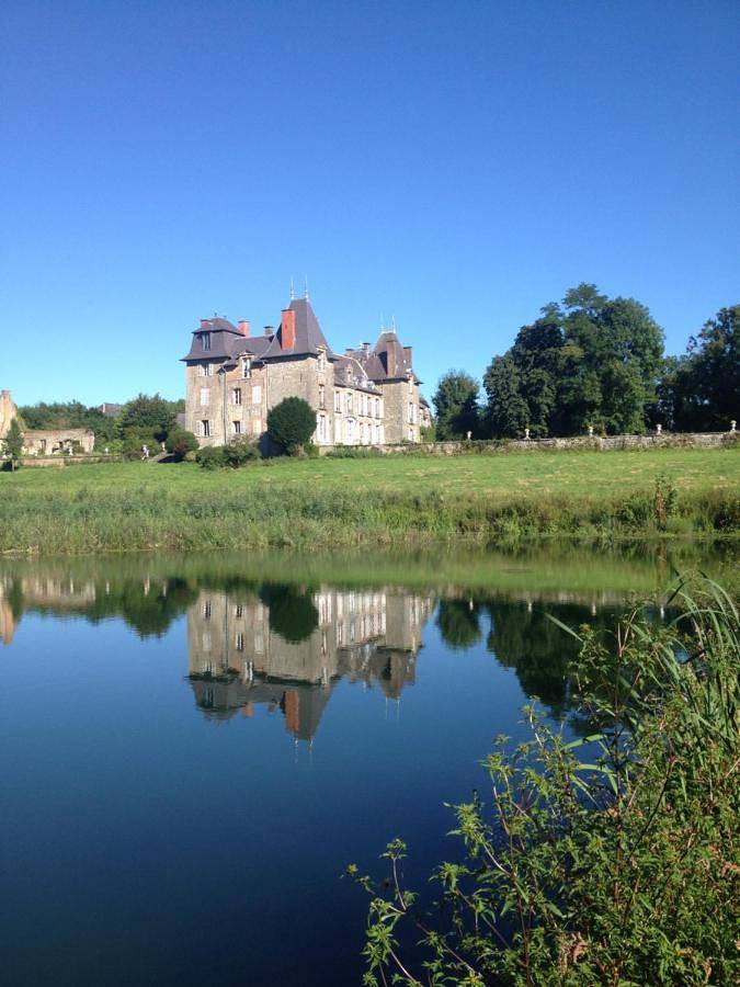 Location de vacances pour 8 personnes, avec Terrasse ainsi que Jardin et Vue dans Dompierre-sur-Helpe