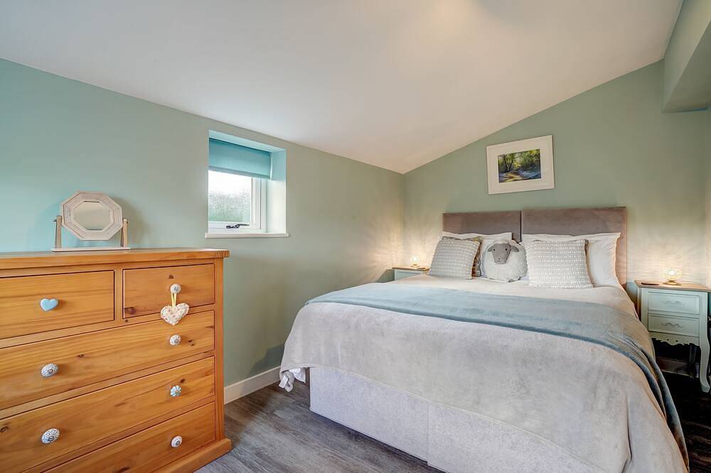 Entire apartment, The Walnut | East Ruston Cottages in Happisburgh, Norfolk