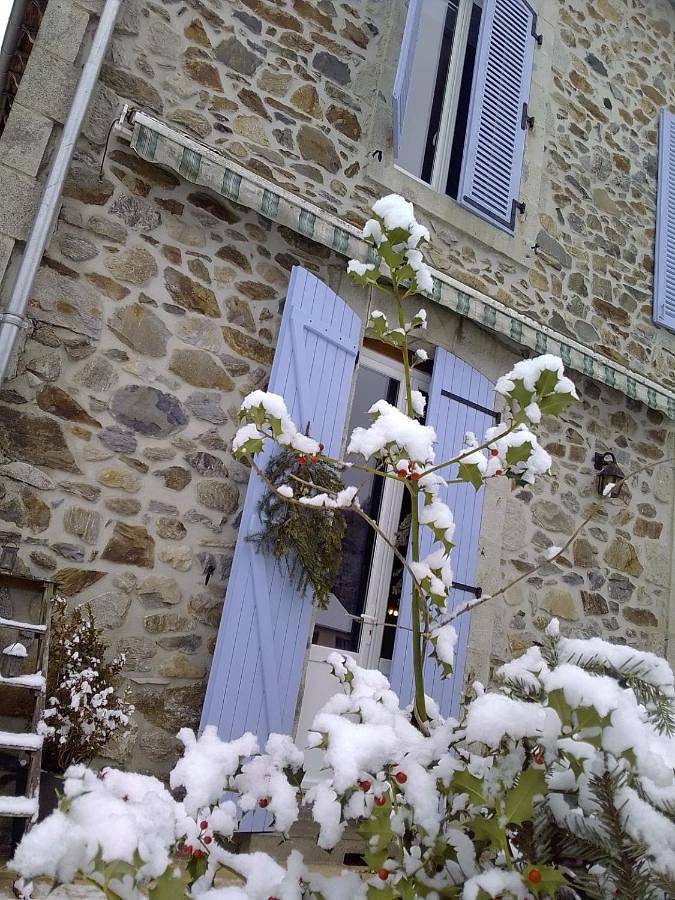 Double Room with Private Bathroom in Champs-sur-Tarentaine-Marchal, Parc naturel régional des Volcans d'Auvergne