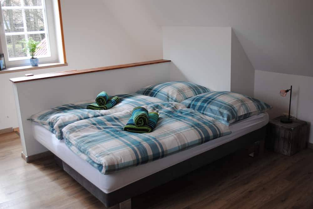 Ganze Wohnung, Urlaub auf dem Land - moderne Ferienwohnung \"An der Gramme\" in Niederzimmern in Niederzimmern, Weimarer Land