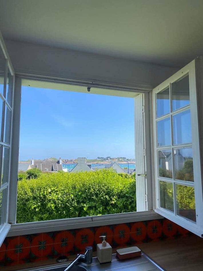 Maison de vacances pour 6 personnes avec jardin in Le Diben, Plougasnou