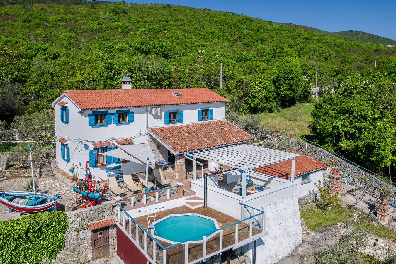 Crni in Crni (Haus für 6 Personen) in Sveta Marina, Ostküste Istrien