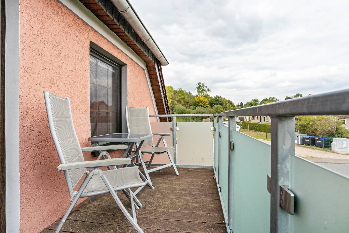 Ganze Wohnung, Ferienwohnung 'Tollensesee' mit Seeblick, Gemeinschaftsterrasse und Wi-Fi in Malchin, Kummerower See