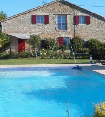 Cottage pour 5 personnes, avec jardin et piscine ainsi que terrasse et vue à Saint-Jean-de-Maruéjols-et-Avéjan