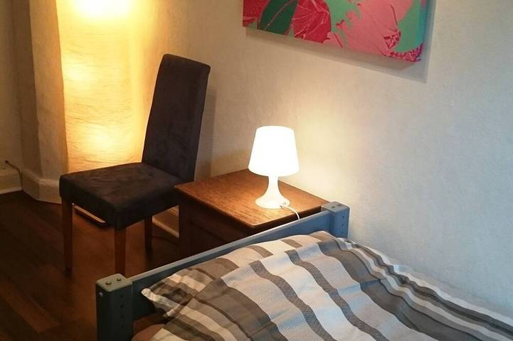 Ganze Wohnung, Charaktervolle, romantische Fewo nah an Stausee, Ruhr, Altstadt und Bergen in Stadtbezirk IX, Essen