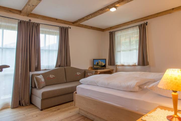 Ferienwohnung für 3 Personen, mit Balkon und Whirlpool sowie Garten und Sauna in Olang - 3