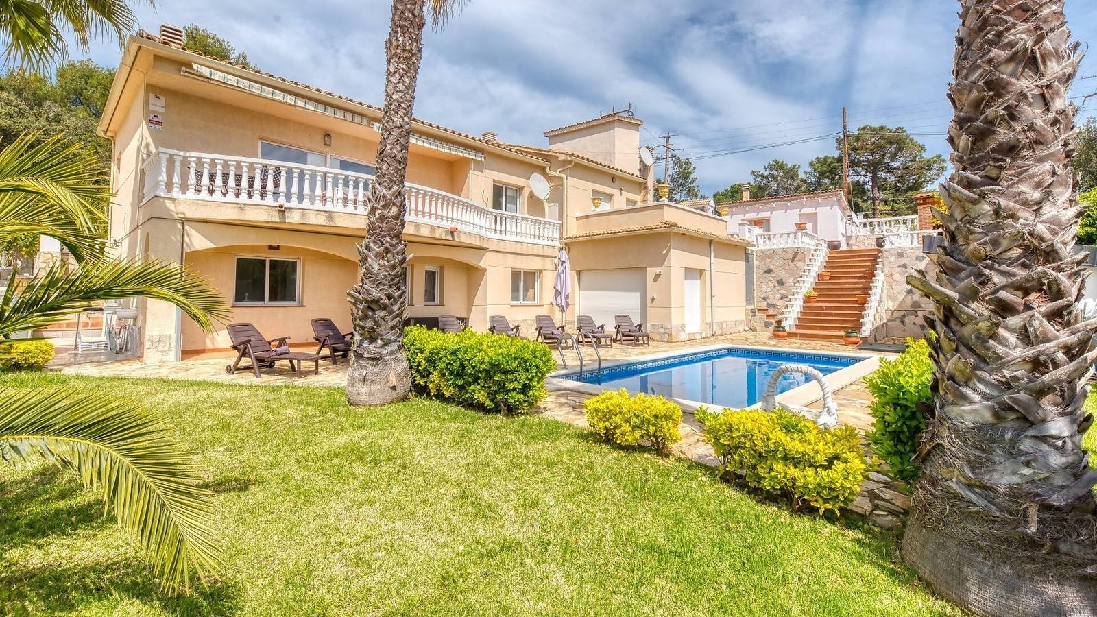 Villa "Costacabana - Estrella" with Sea View, Private Pool & Wi-Fi in Lloret de Mar, Costa Brava