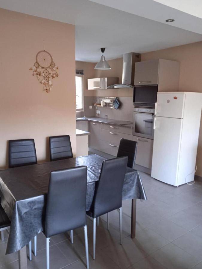 Location de vacances pour 5 personnes, avec jardin et vue à Charavines - 3