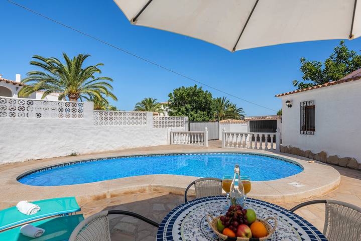Villa Maeva - PlusHolidays in Calpe, Costa Blanca
