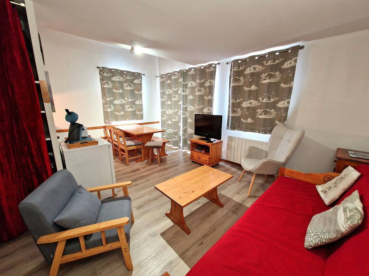 Ganze Wohnung, Gemütliche 3 Zimmer für 6 Pers, Südwest-Balkon, 50m von den Pisten in Valfréjus, Modane