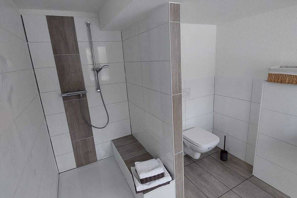 Ganze Wohnung, Ferienwohnung Fulda - direkt am Weserradweg in Bad Karlshafen, Hessisches Bergland
