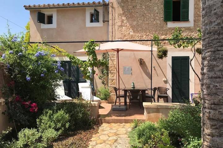Ferienhaus für 2 Personen, mit Garten und Pool - 1