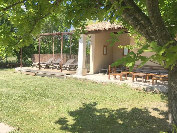 Chambre d’hôte pour 2 personnes, avec terrasse ainsi que jardin et piscine à Venasque - 4