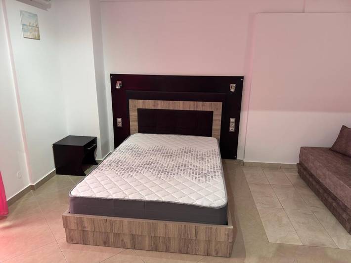 Location de vacances pour 2 personnes, avec terrasse et piscine, animaux acceptés dans Stavros - 3