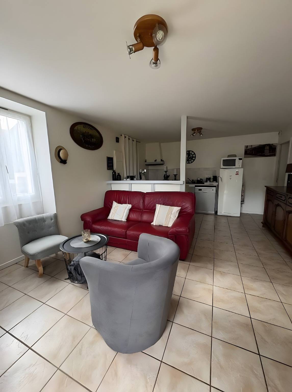 Apartamento entero, Apartamento 'Etxexuria' con terraza privada, Wi-Fi y aire acondicionado in Cambo-les-Bains, Region de Bayona