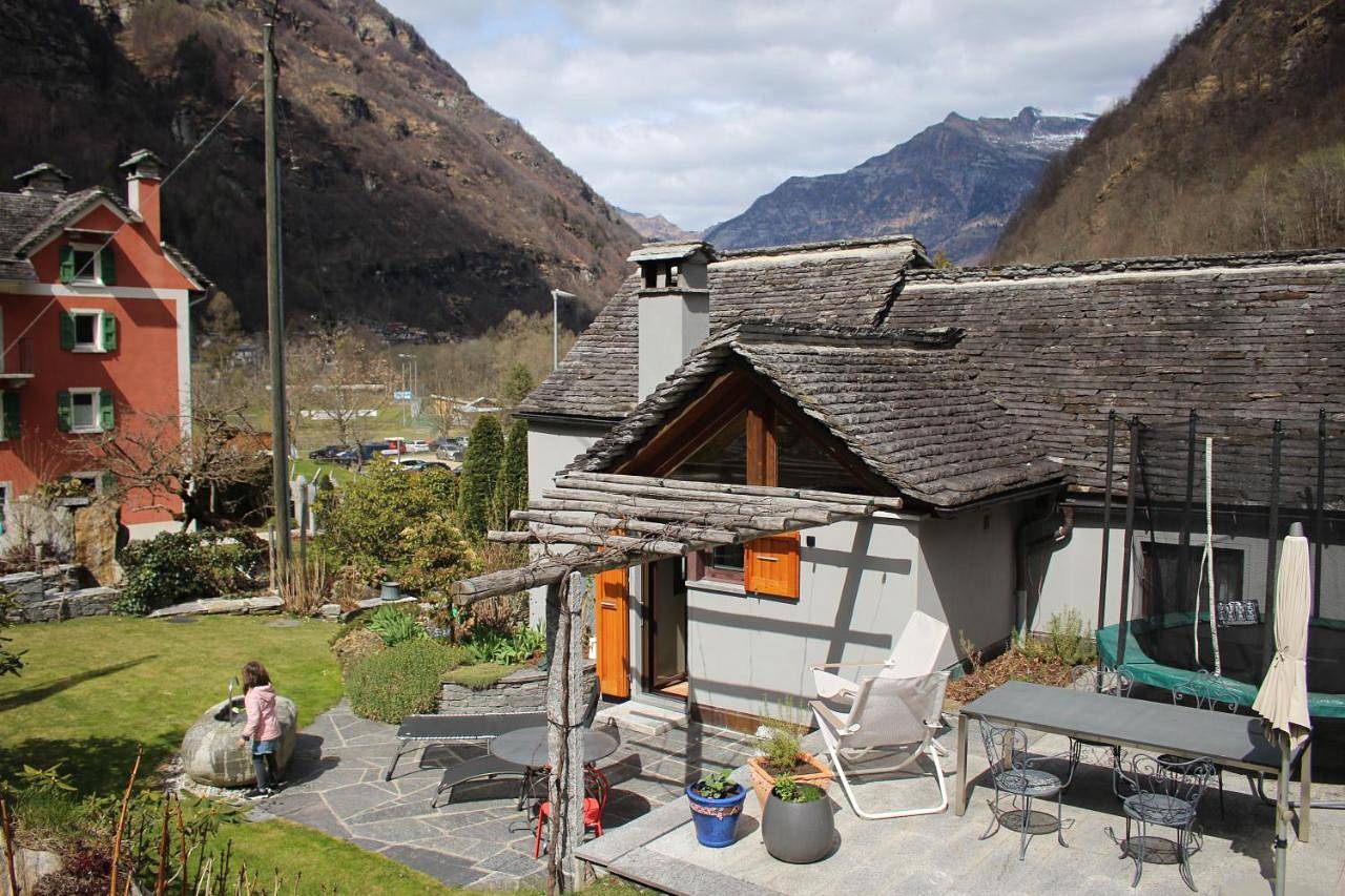 Ganze Wohnung, Apartment - Ground Floor in Brione, Tessiner Alpen