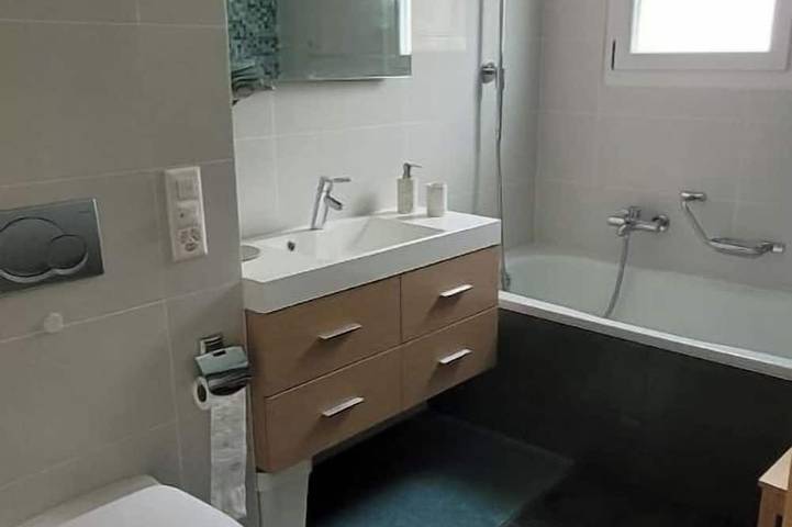 Gîte pour 5 personnes, avec jardin et balcon à Saint-Cergue - 4