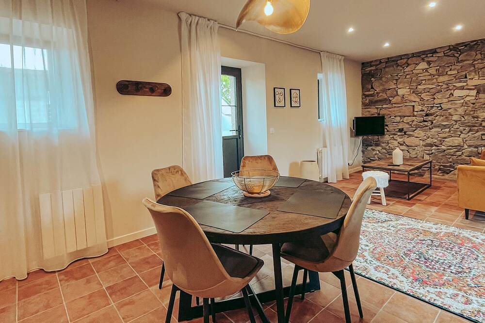Le Lodge #2 with garden and pool access - Perros Guirec in Perros-Guirec, Rosa Granitküste