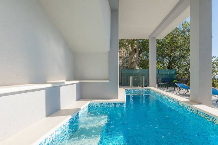 Ferienwohnung für 4 Personen, mit Terrasse und Garten sowie Pool in Kroatien - 3