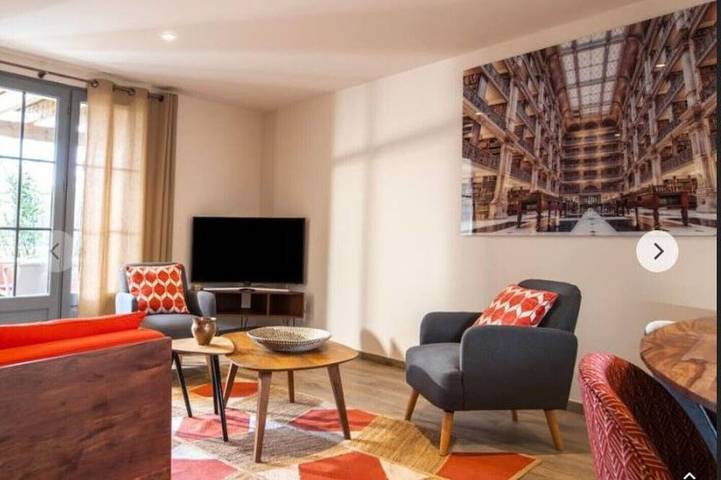 Maison de vacances pour 6 personnes, avec Jacuzzi et Terrasse ainsi que Jardin et Sauna à Casteljaloux