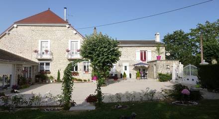 Gîte pour 6 personnes, avec terrasse et jardin, animaux acceptés dans Arlay