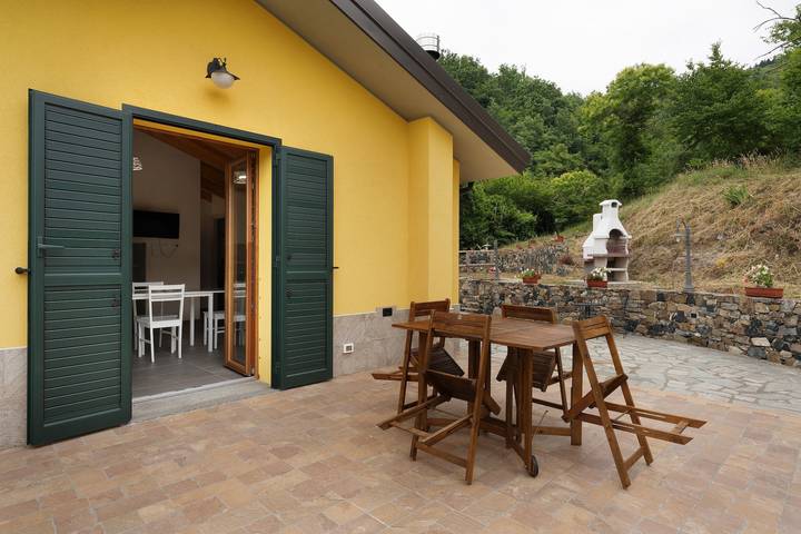 Ferienwohnung für 4 Personen, mit Garten in Ligurien