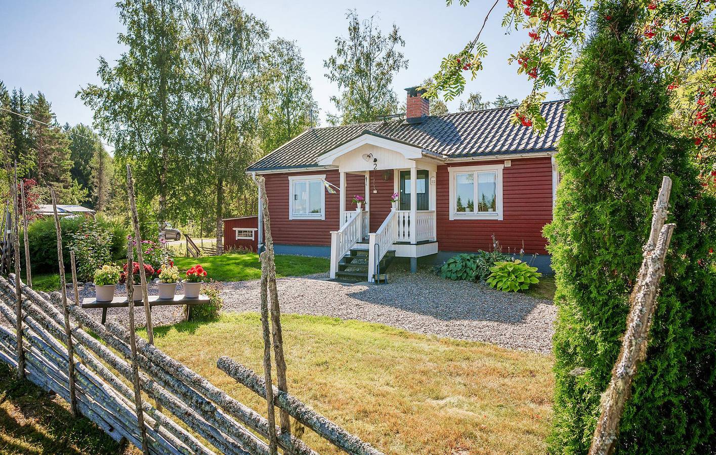 Ferienhaus für 10 Personen mit Garten in Gästrikland