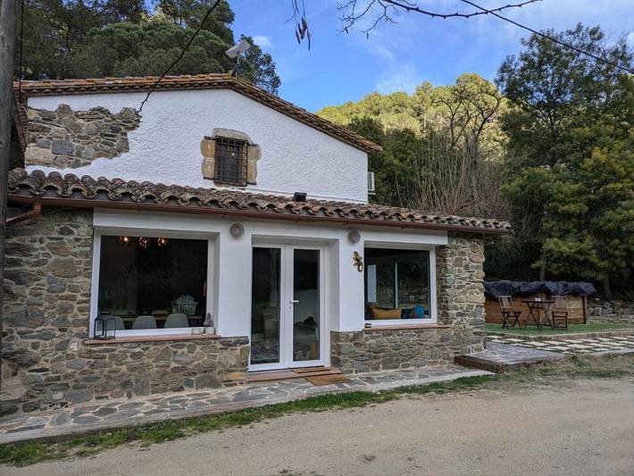 Casa rural para 6 personas, con piscina además de vistas y jardín en Santa Susana - 2