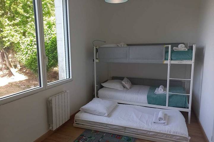 Family home for a quiet stay close to all amenities! in Montrichard Val de Cher, Región de Blois