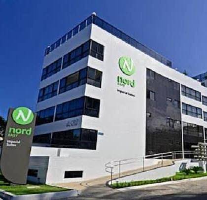 Casas e apartamentos de temporada para 4 pessoas, com terraço e vista e ainda piscina, com animais de estimação em Cabo Branco