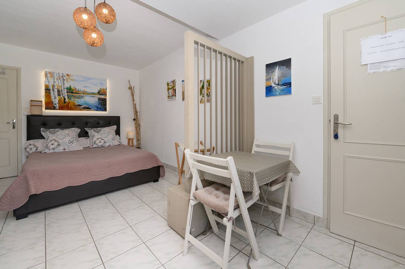 Chambre d'hôtes « Un Détour Entre Mer et Campagne » avec terrasse, jardin partagés et Wi-Fi in Pluneret, Côte des Mégalithes