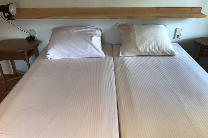 Location de vacances pour 27 personnes, avec jardin à Garriguella - 3