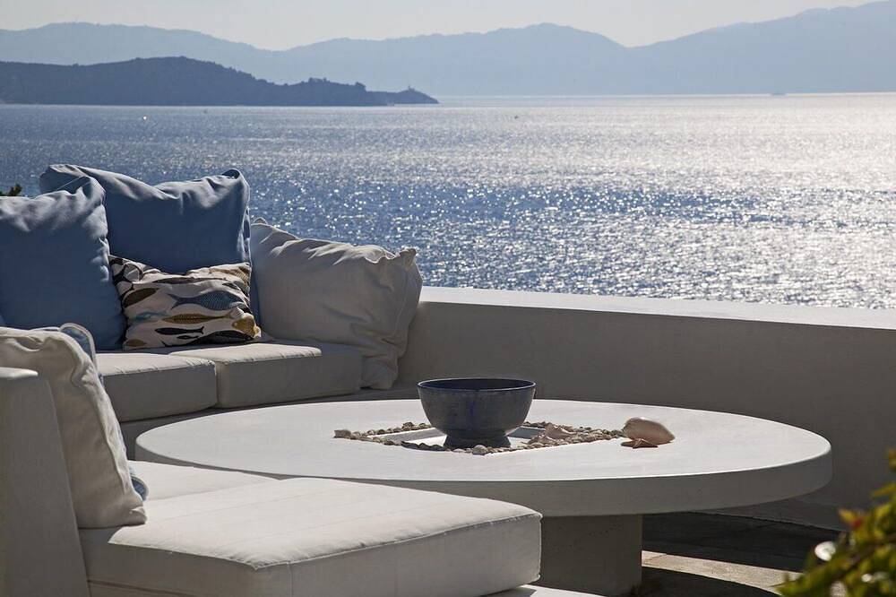 Private Beautiful  Family villa by a sandy beach in Sporades