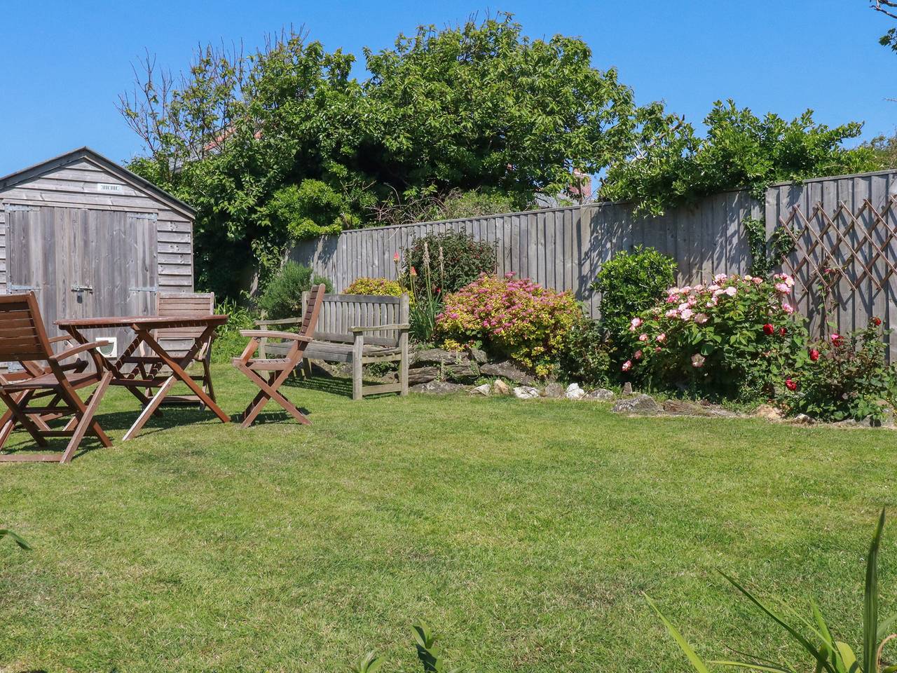 Cove Cottage in Tintagel, Pentire Point - Widemouth