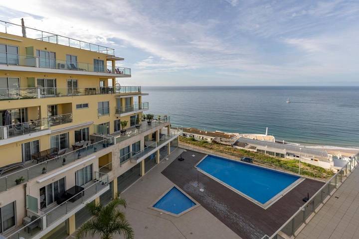 Casa de férias para 5 pessoas, com terraço e vista e ainda vista para o lago and piscina em Parque Natural da Arrábida