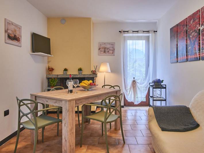 Ferienwohnung für 4 Personen, mit Balkon und Terrasse sowie Garten in Colico - 4