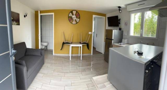 Gîte pour 4 personnes, avec jardin et vue ainsi que terrasse et piscine à Sainte-Féréole - 2