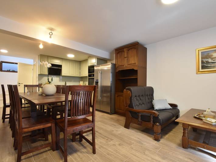 Ferienwohnung für 4 Personen, mit Terrasse und Pool in Split - 4