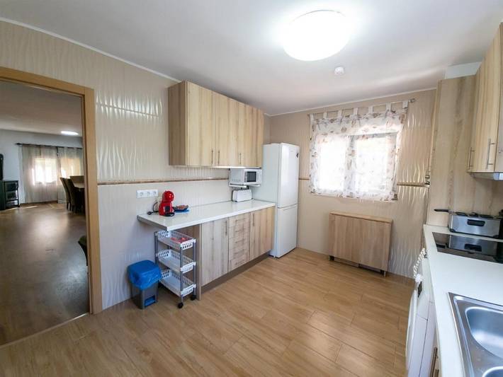 Casa rural para 9 personas, con Terraza además de Jardín y Vistas en Parc Natural de la Serra d'Espadà - 4