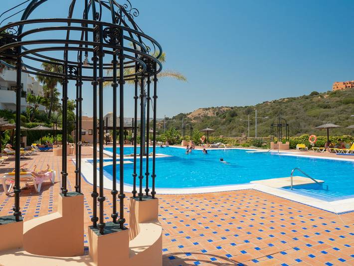 Holiday rental for 6 people, with Ocean view and Terrace as well as Pool in La Duquesa