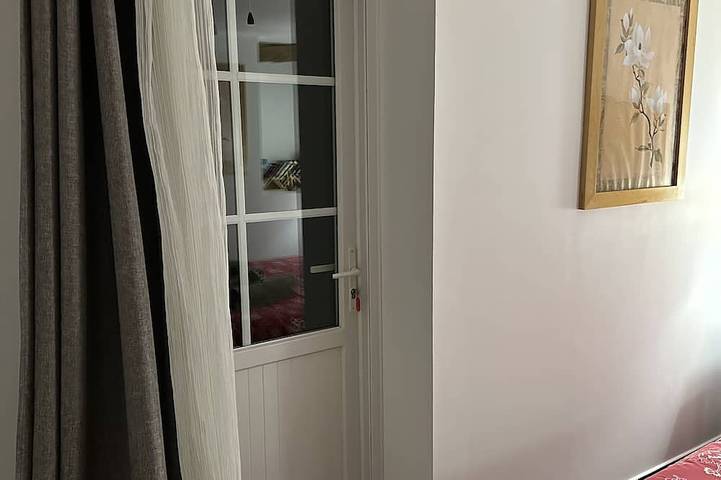 Gîte pour 7 personnes, avec jardin et piscine à Monteaux - 4