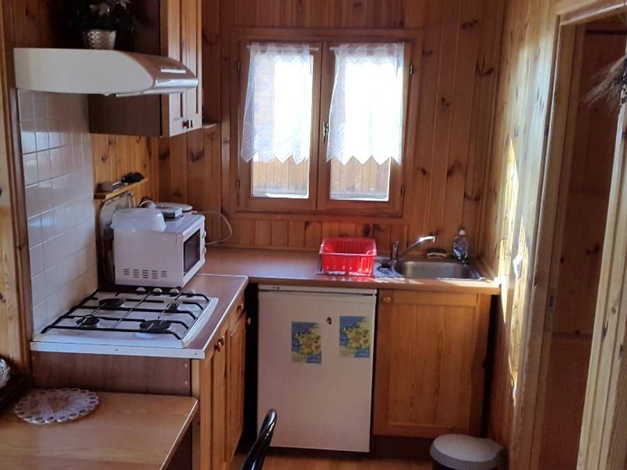 Camping La Motte Flottante - Chalet 4 personnes - 2 Chambres in La Freissinouse, Région de Gap