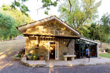 Maison de campagne pour 4 personnes, avec jardin et piscine dans Alpendurada